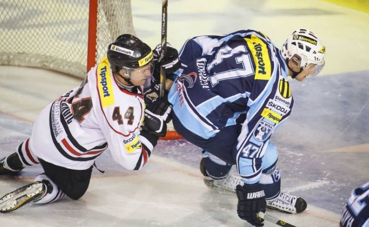 Semifinálový kalendár HK Nitra vs. HC 05 Banská Bystrica